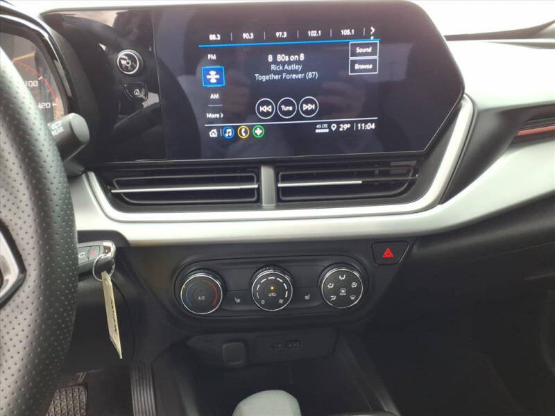 2025 Chevrolet Trax RS