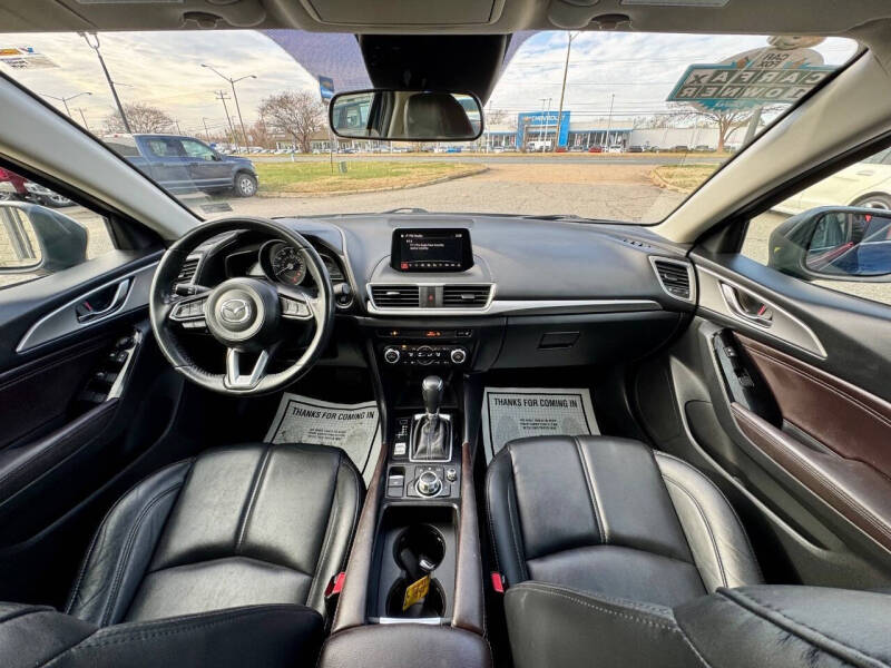 2018 Mazda MAZDA3 Touring