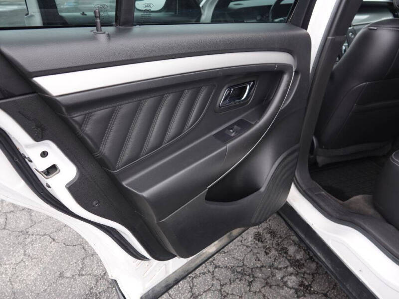 2017 Ford Taurus SEL