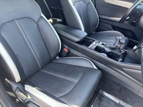 2025 Kia K5