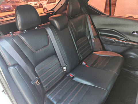 2020 Nissan Kicks SR