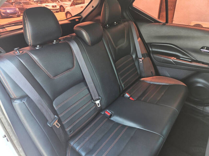 2020 Nissan Kicks SR