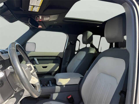 2022 Land Rover Defender 110 X-Dynamic SE