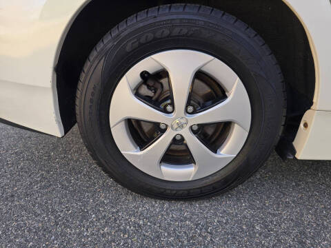 2012 Toyota Prius Three