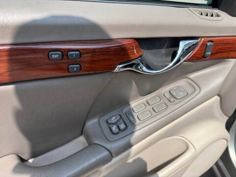 2005 Cadillac DeVille