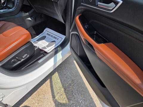 2017 Ford Edge Titanium