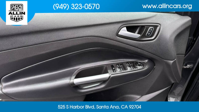 2019 Ford Escape SE