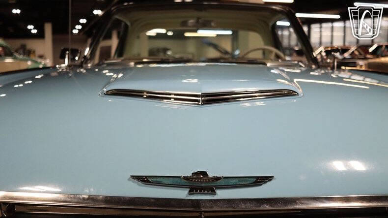 1962 Ford Thunderbird