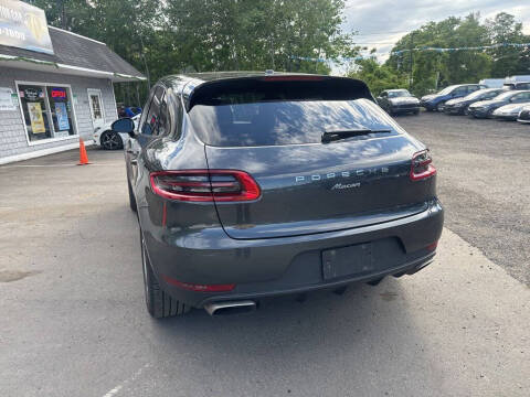 2017 Porsche Macan