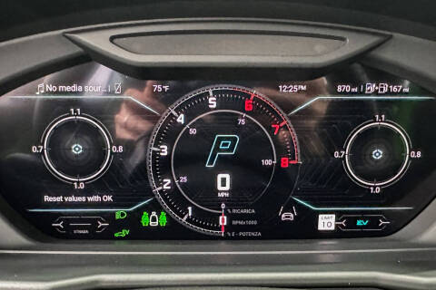 2025 Lamborghini Urus SE