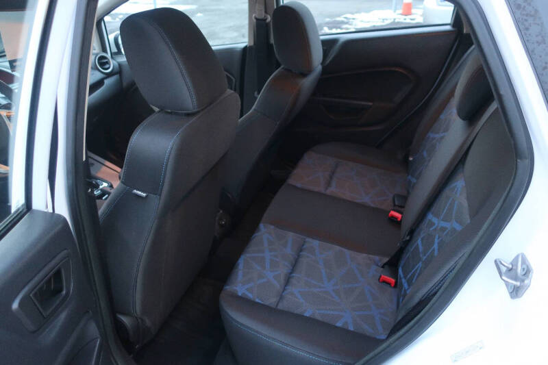 2011 Ford Fiesta SES