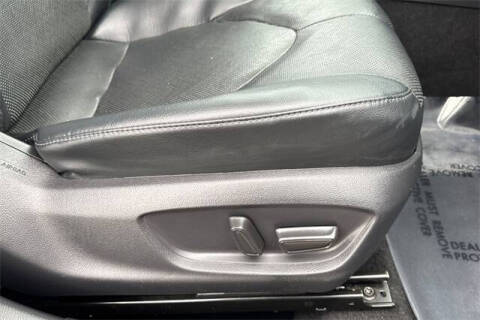 2021 Toyota Camry Hybrid XLE