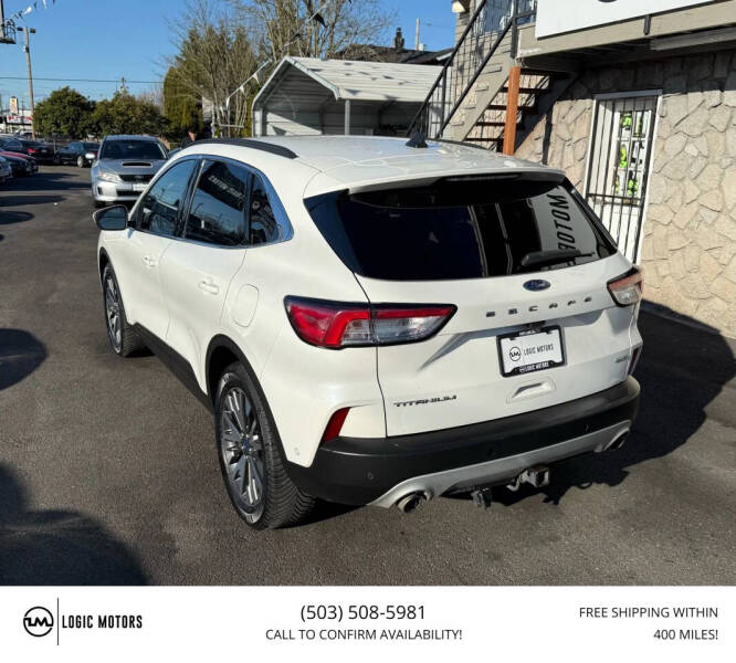 2020 Ford Escape Titanium