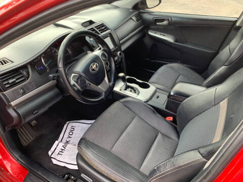 2014 Toyota Camry SE