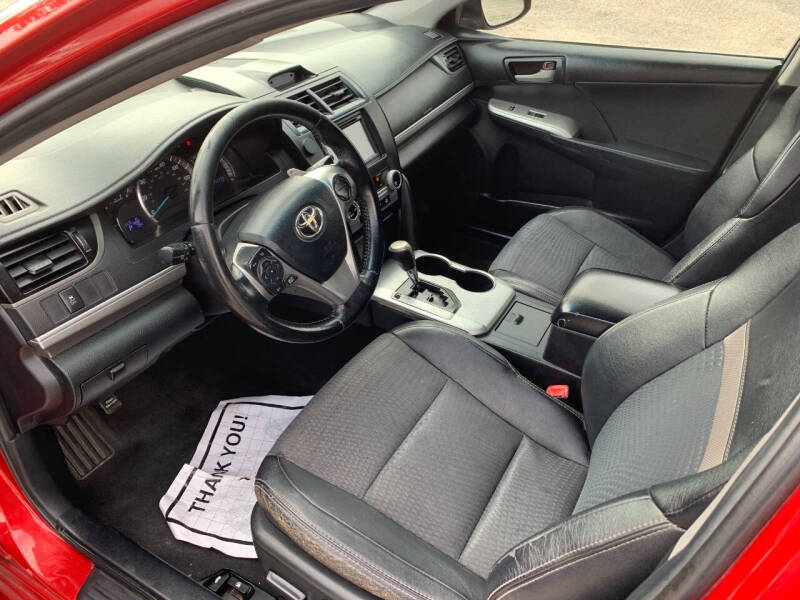 2014 Toyota Camry SE