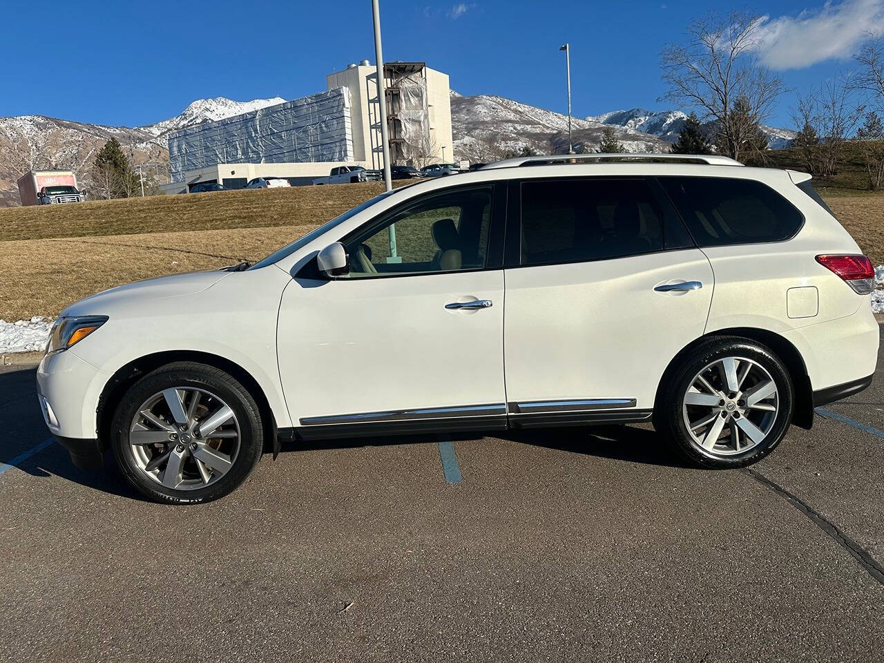 2014 Nissan Pathfinder for sale at DRIVE N BUY AUTO SALES in OGDEN, UT