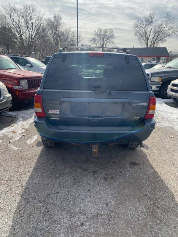 2002 Jeep Grand Cherokee for sale at Unique Motors in Rock Island IL