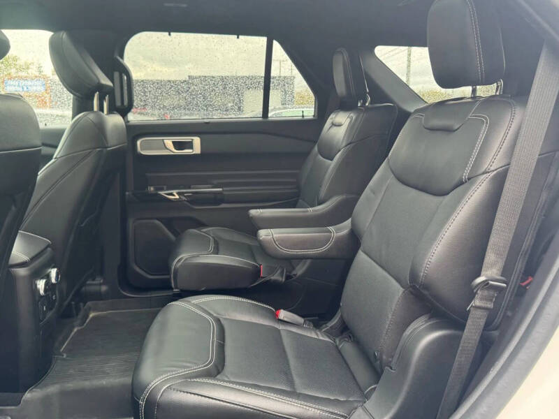 2022 Ford Explorer ST