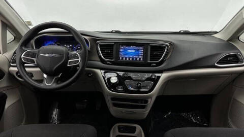 2019 Chrysler Pacifica LX
