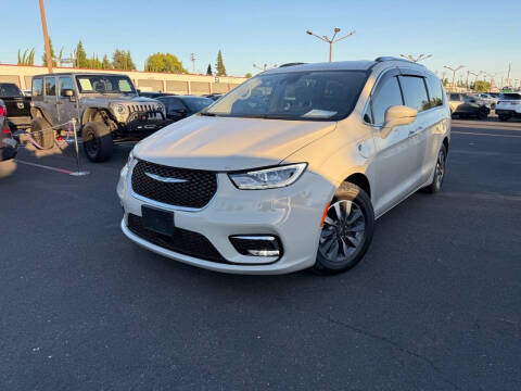 2021 Chrysler Pacifica Hybrid Touring L