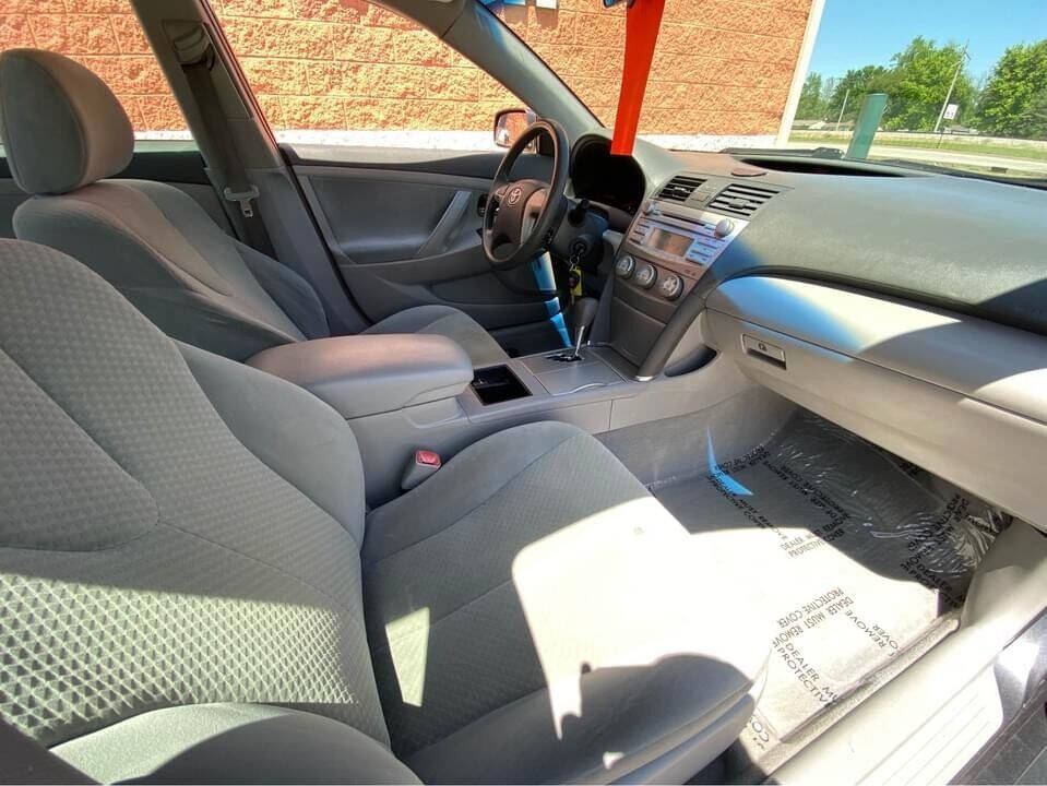 2008 Toyota Camry for sale at Illinois Auto Wholesalers in Tolono, IL