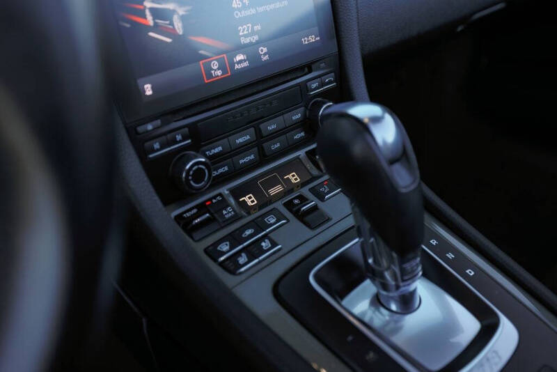 2021 Porsche 718 Boxster