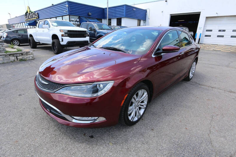 2016 Chrysler 200 C