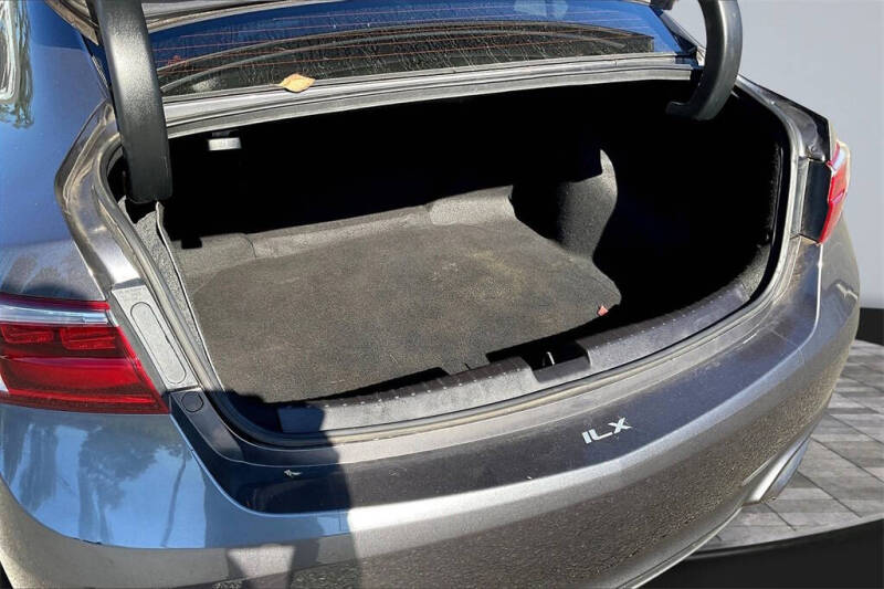 2018 Acura ILX w/Special Edition