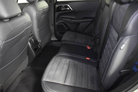 2025 Mitsubishi Outlander PHEV SE