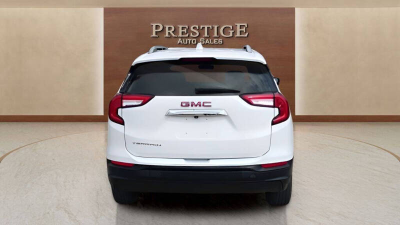 2023 GMC Terrain SLT