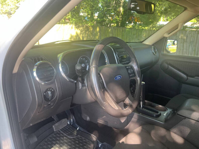2010 Ford Explorer XLT