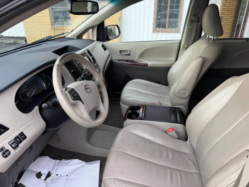 2013 Toyota Sienna