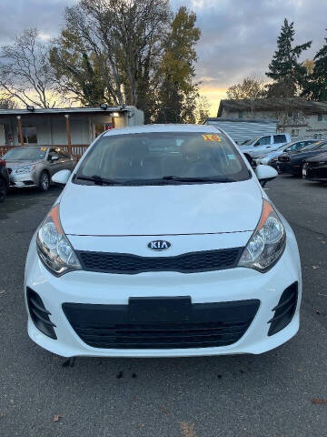 2016 Kia Rio 5-Door LX
