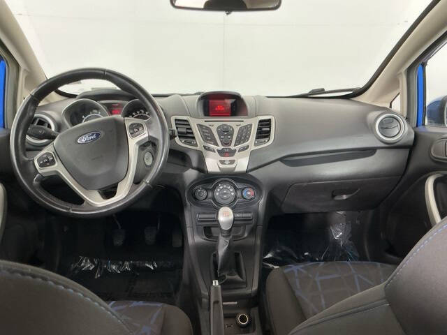 2011 Ford Fiesta SES