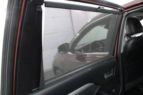 2017 Toyota Highlander SE