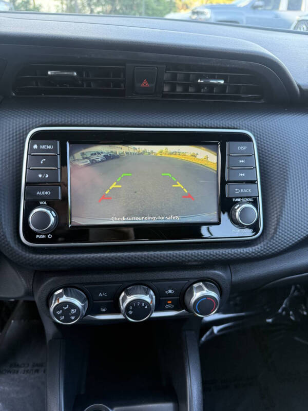 2023 Nissan Kicks S