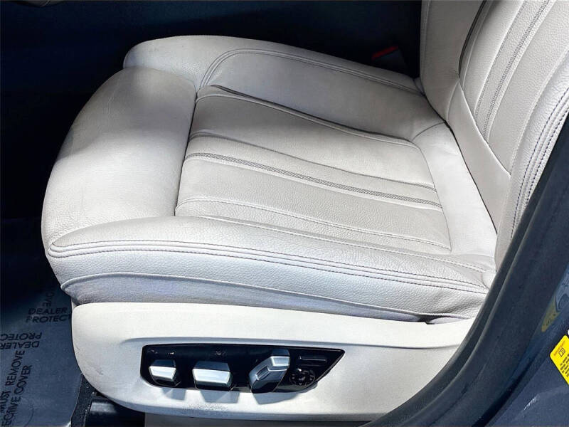 2017 BMW 5 Series 540i