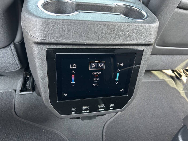 2025 GMC Yukon AT4 Ultimate