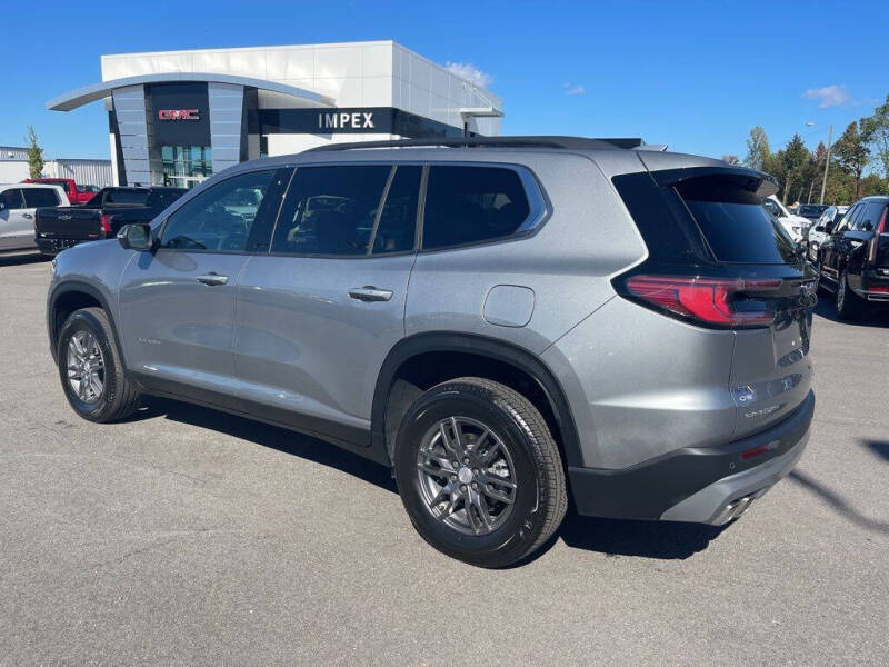 2025 GMC Acadia Elevation