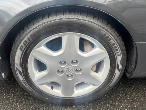 2004 Lexus LS 430