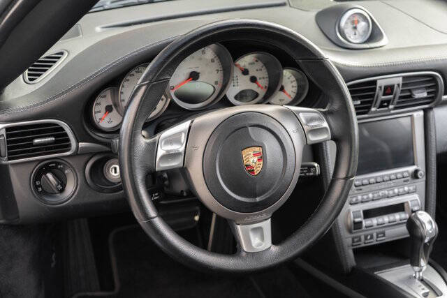 2006 Porsche 911 17