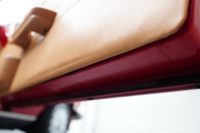 1986 Mercedes-Benz 560-Class 560 SL