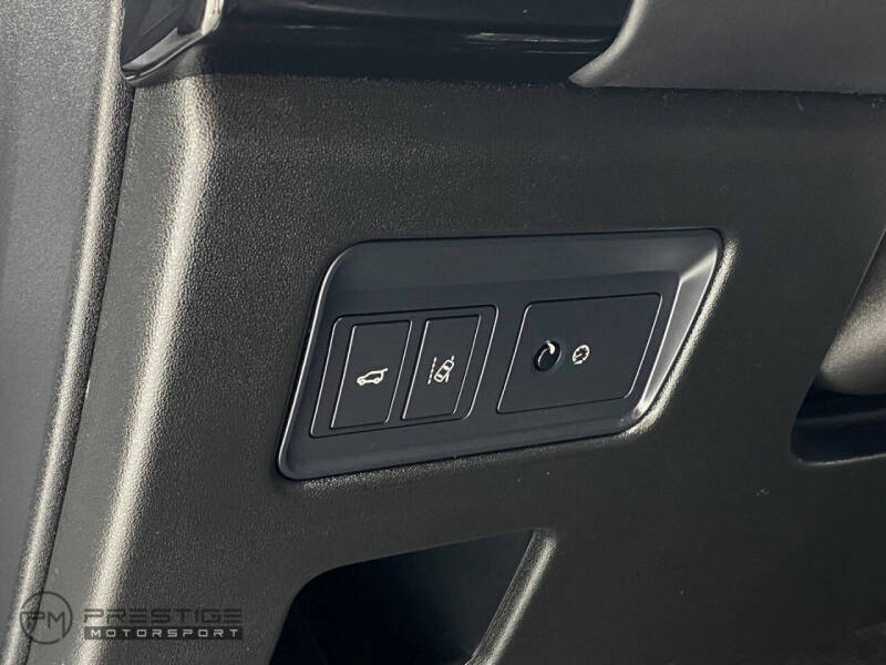 2017 Land Rover Discovery HSE Luxury Td6