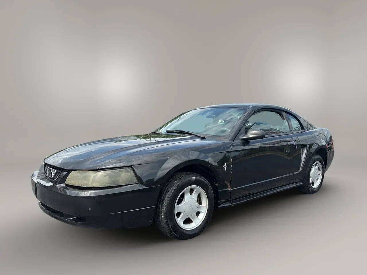 2001 Ford Mustang Base 2dr Fastback 1
