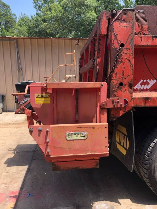 HTC 1800 Conveyor with Sand Bagger