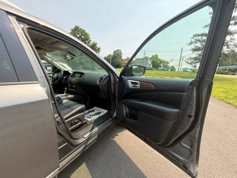 2017 Nissan Pathfinder