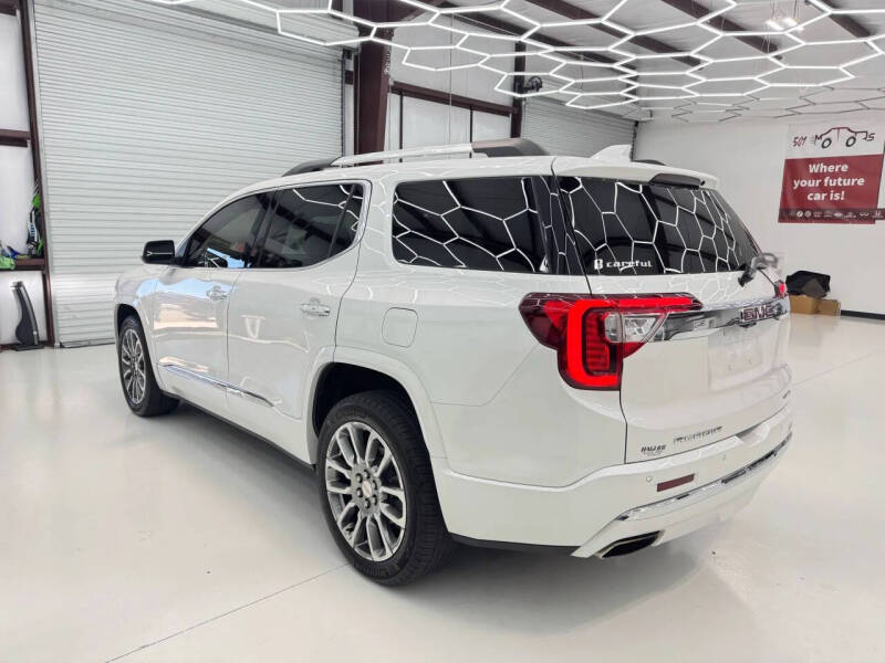 2023 GMC Acadia Denali