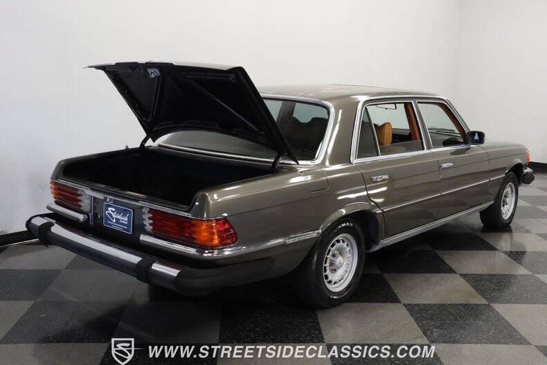 1979 Mercedes-Benz 450-Class