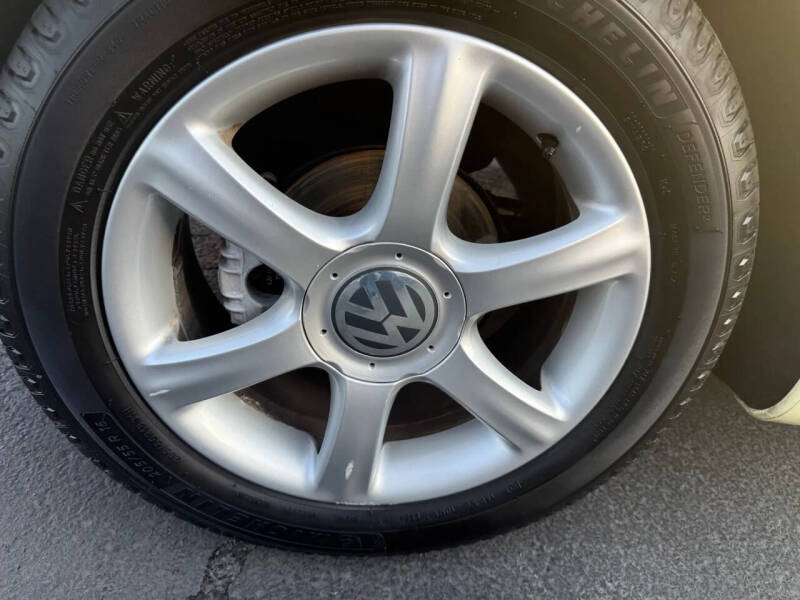 2004 Volkswagen New Beetle Convertible GLS