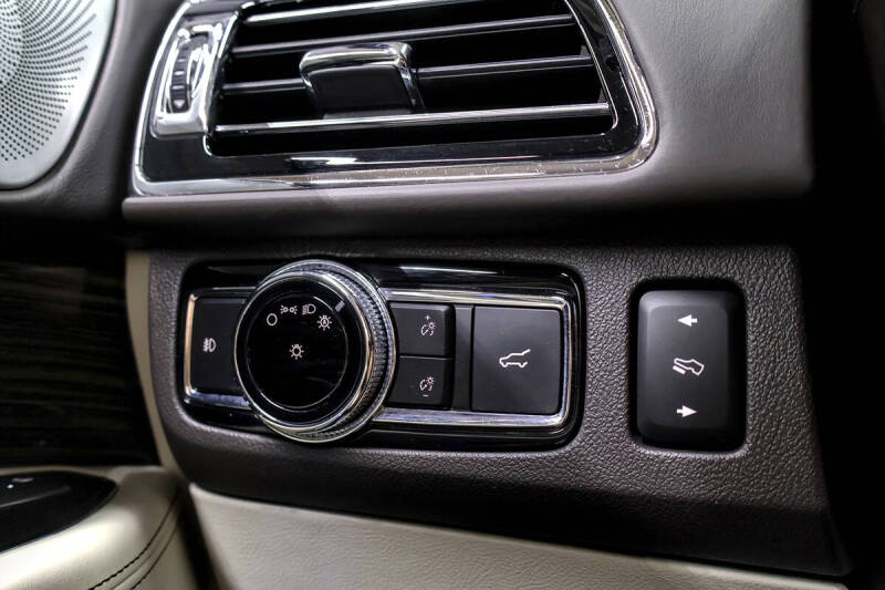 2020 Lincoln Navigator L Black Label